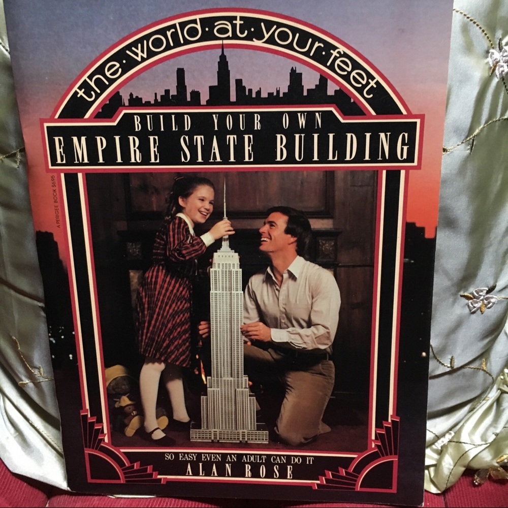 Brand new, never used Vintage 1980 Perigee Book Build Your Own Empire State Bldg